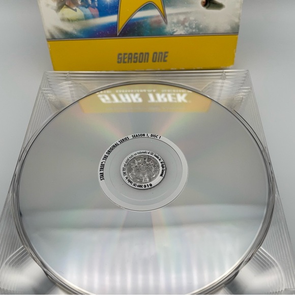 Star Trek The Original Series - Season 1 DVD 10 Disc Set Collectors Complete - Picture 5 of 10
